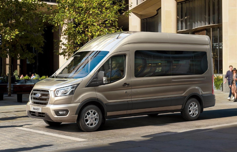 Ford Transit Minibuss 